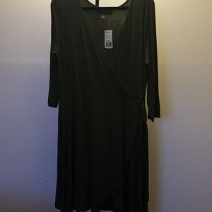 NWT Forever 21+ faux wrap dress